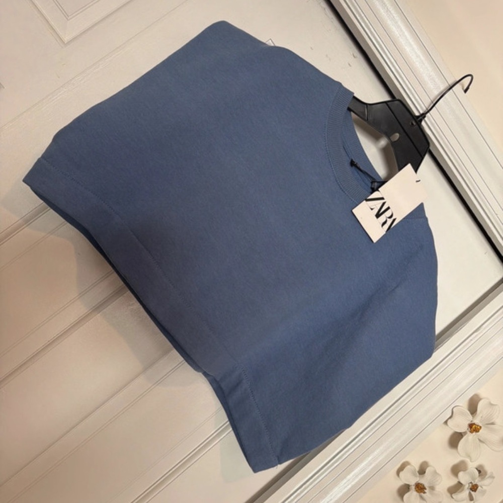 Zara Blue Cropped Crewneck Sweatshirt